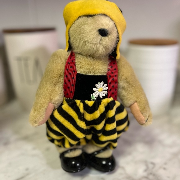 Muffy  Vanderbear Vd Beekeeping collection NWOT - Picture 5 of 7